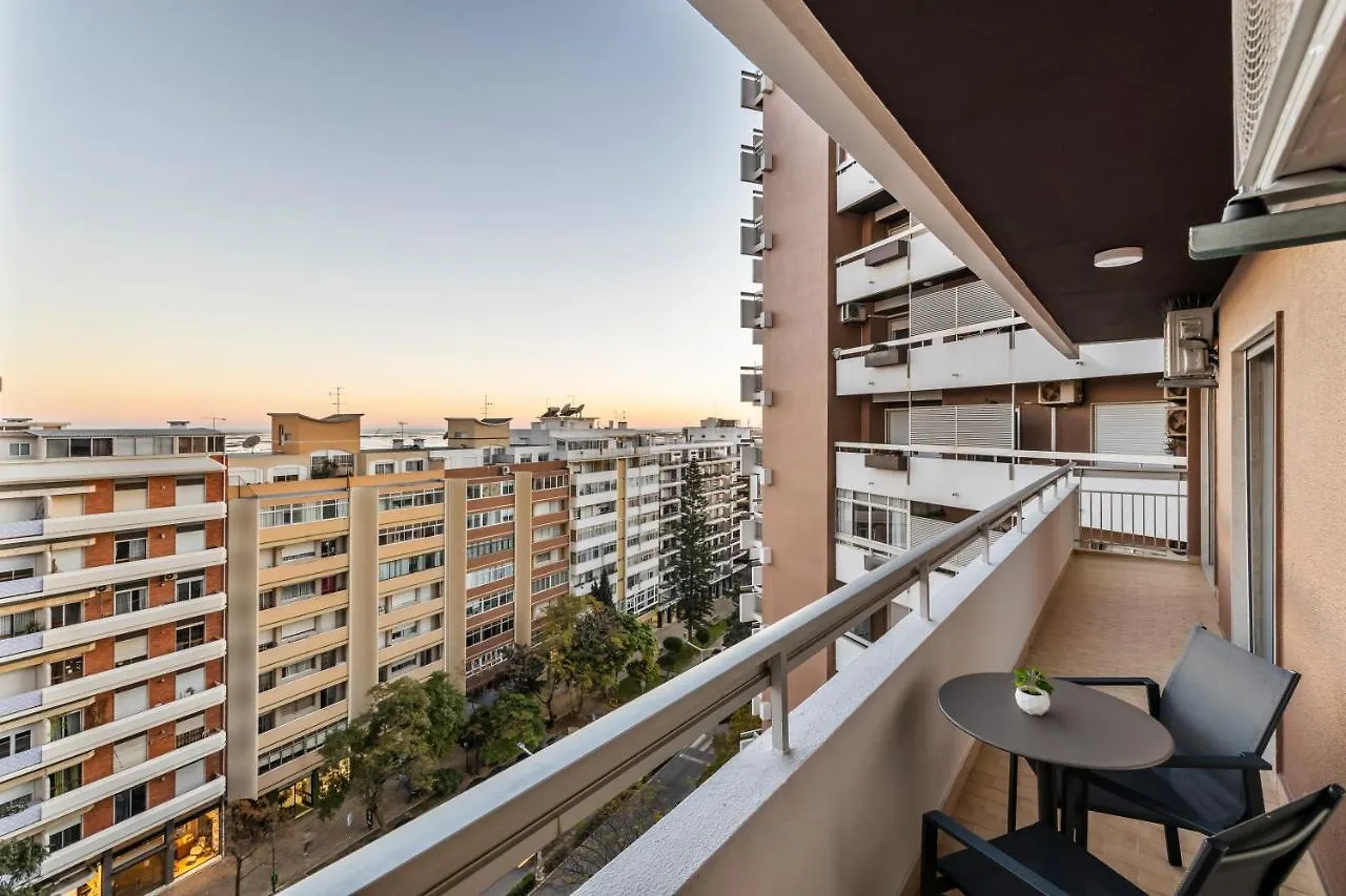 Faro Main Avenue Apartment Portogallo